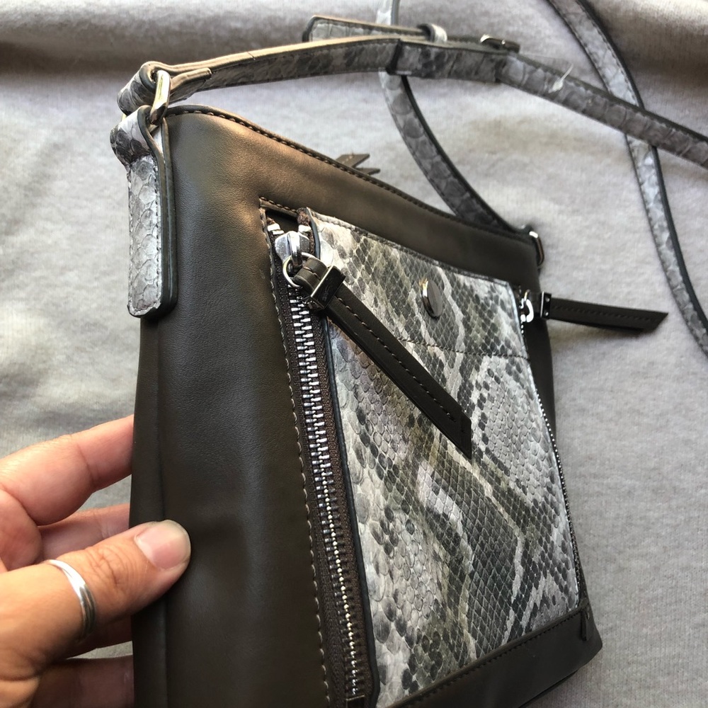 🌸Nine West Crossbody Bag 🌸 - Picture 16 of 16